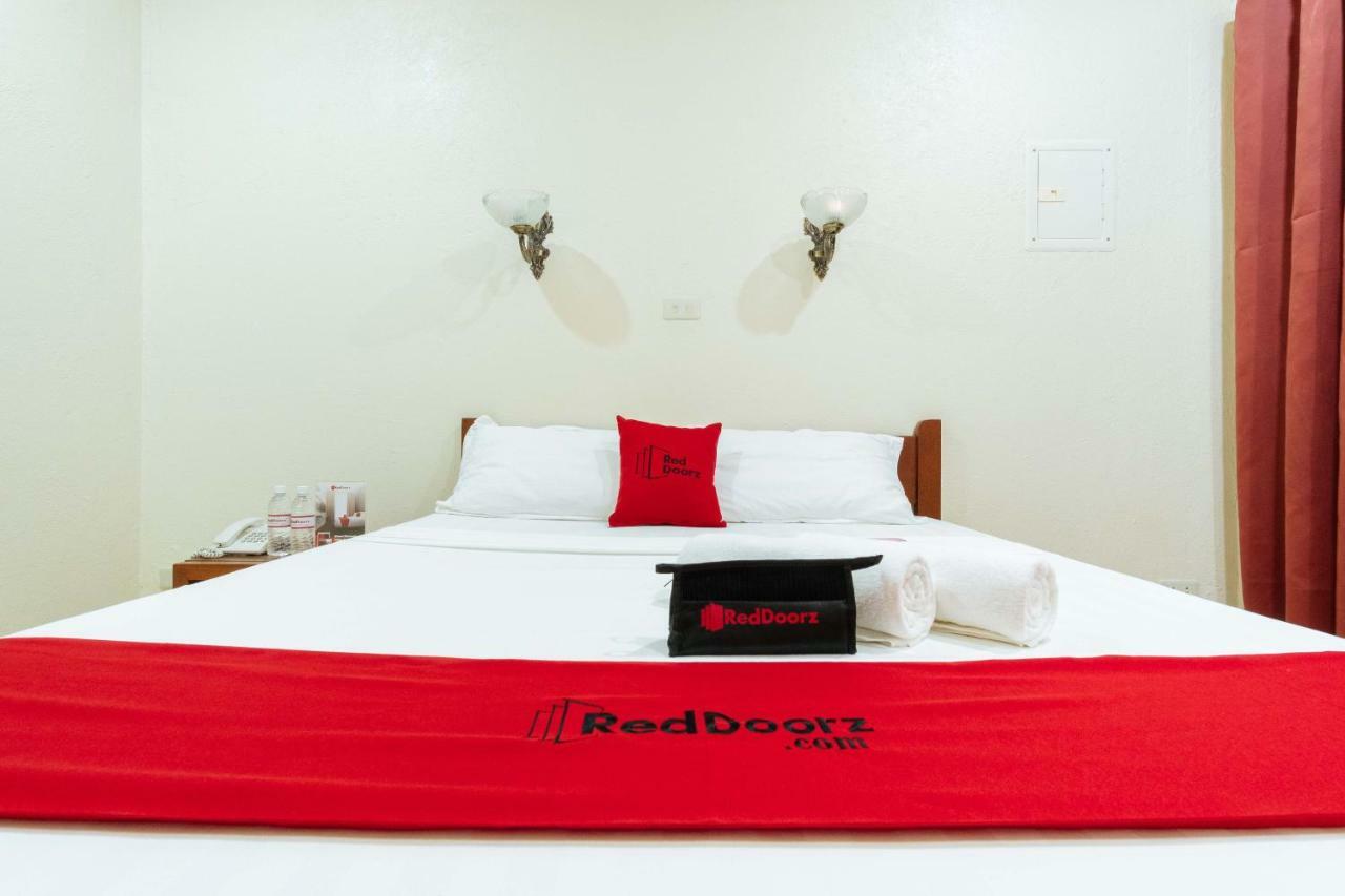 Reddoorz Premium Near Pristine Beach Puerto Princesa Exterior foto