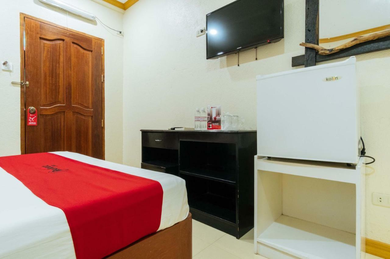 Reddoorz Premium Near Pristine Beach Puerto Princesa Exterior foto
