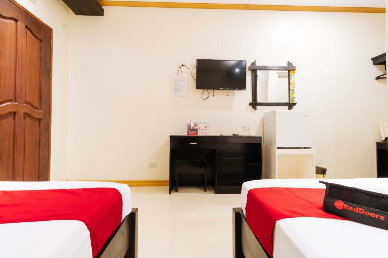 Reddoorz Premium Near Pristine Beach Puerto Princesa Exterior foto