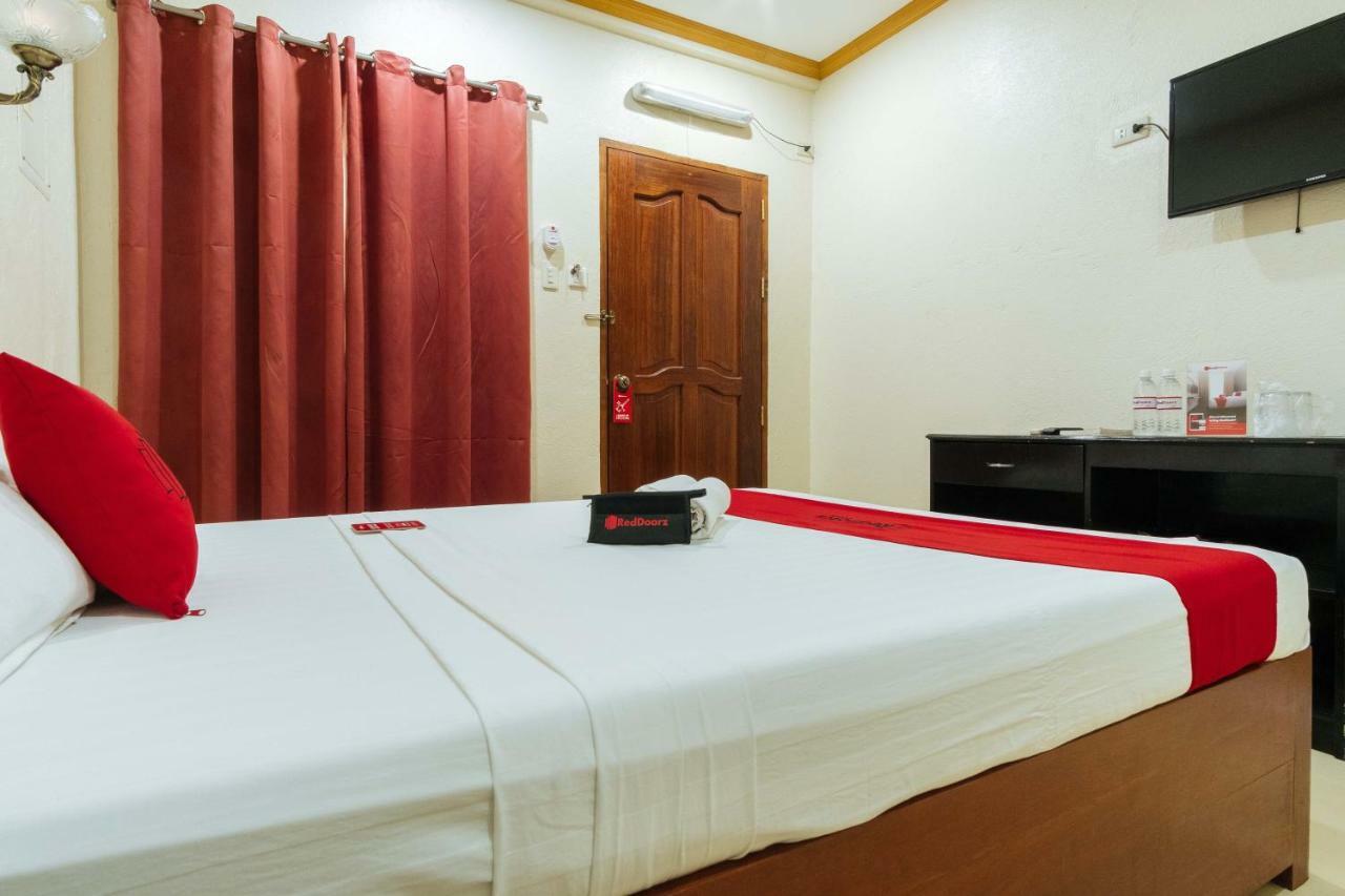 Reddoorz Premium Near Pristine Beach Puerto Princesa Exterior foto